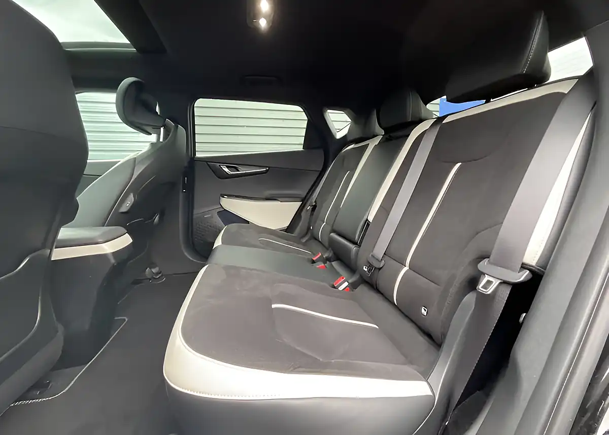 Used 2024 Kia EV6 GT-Line 's' Black - Interior and Exterior details 18