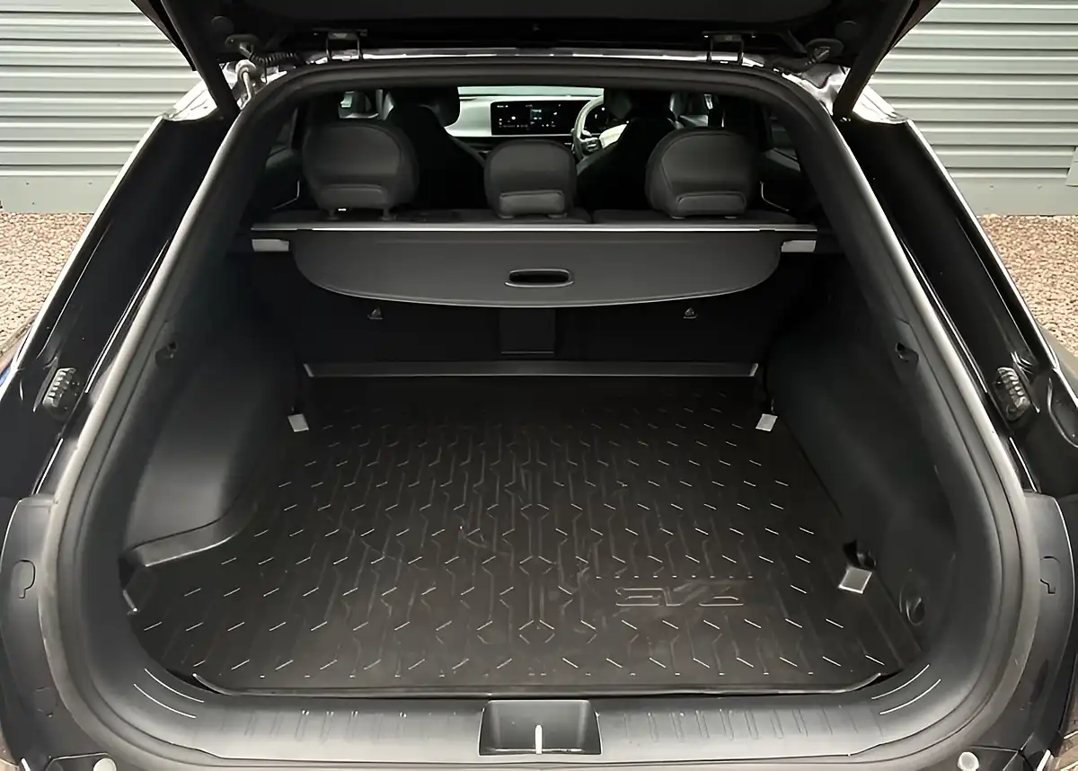 Used 2024 Kia EV6 GT-Line 's' Black - Interior and Exterior details 19
