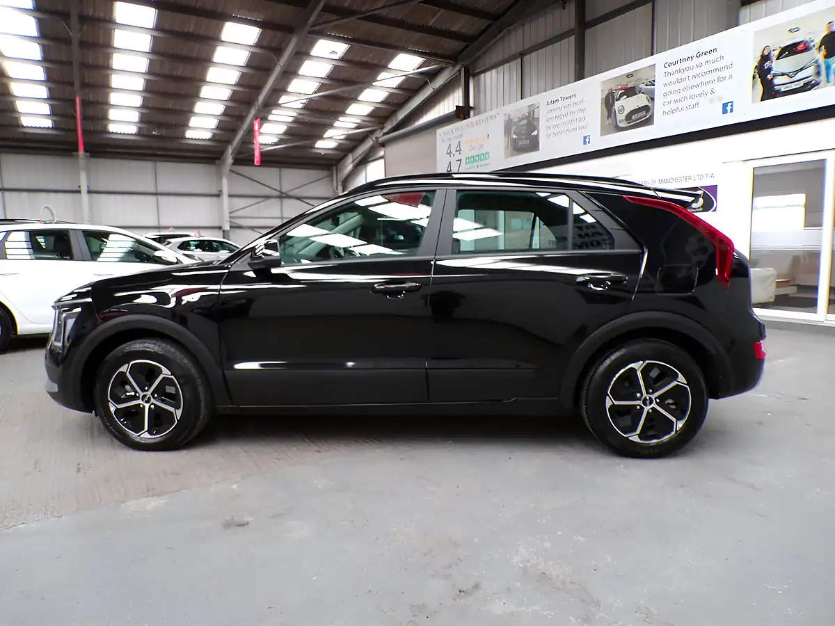 Used 2024 Kia Niro 2 Black - Interior and Exterior details 4