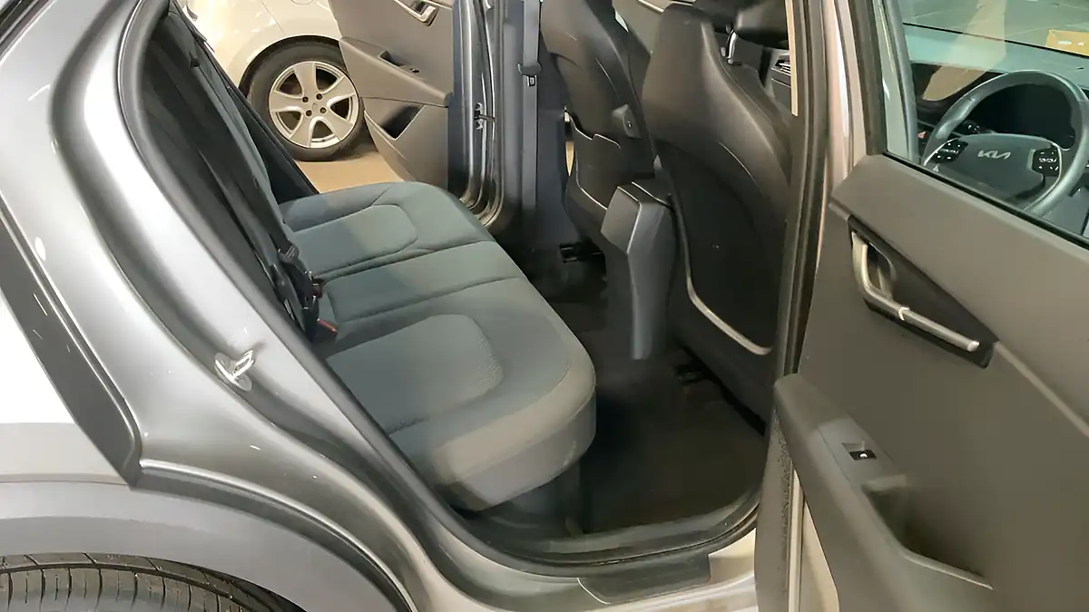 Used 2024 Kia Niro 2 Grey - Interior and Exterior details 15