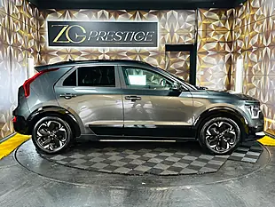 Used 2024 Kia Niro 4 Interstellar Grey - Interior and Exterior details 8