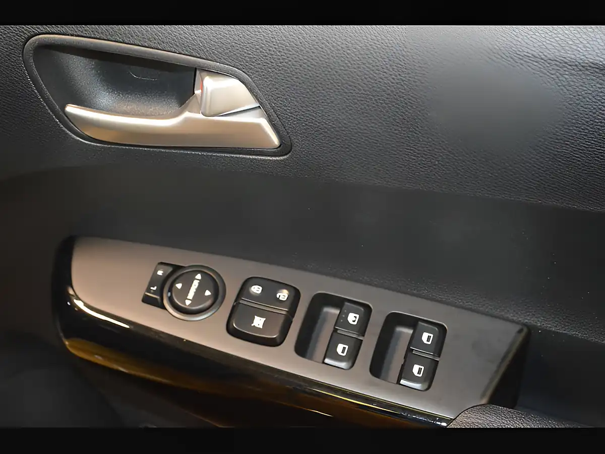 Used 2024 Kia Picanto 2 Honey Bee - Interior and Exterior details 14