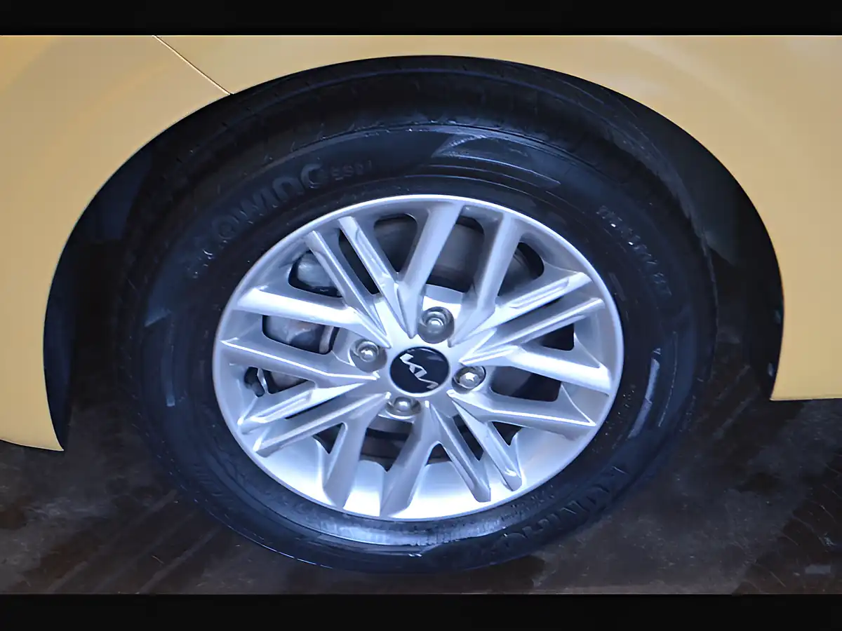 Used 2024 Kia Picanto 2 Honey Bee - Interior and Exterior details 20