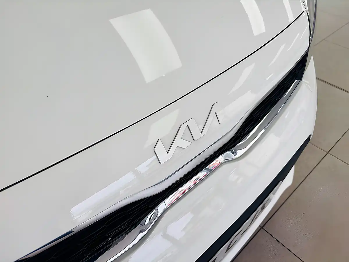 Used 2024 Kia Picanto 2 White - Interior and Exterior details 10