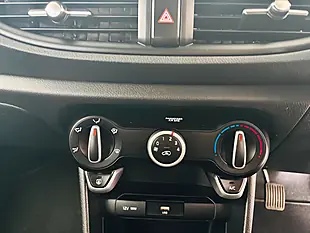 Used 2024 Kia Picanto 2 White - Interior and Exterior details 19