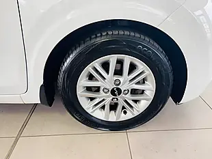 Used 2024 Kia Picanto 2 White - Interior and Exterior details 8