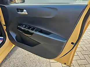 Used 2024 Kia Picanto 2 Yellow - Interior and Exterior details 11