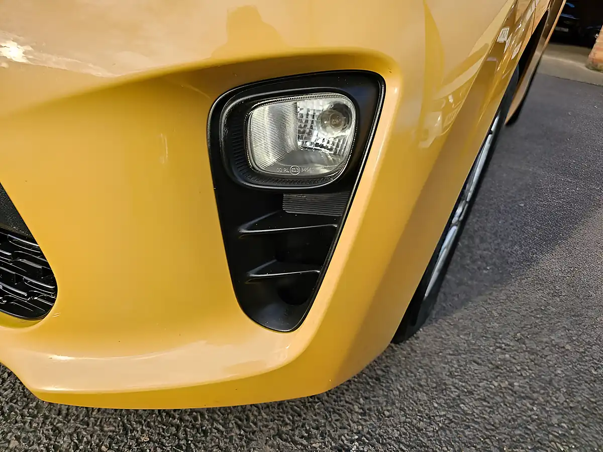 Used 2024 Kia Picanto 2 Yellow - Interior and Exterior details 19