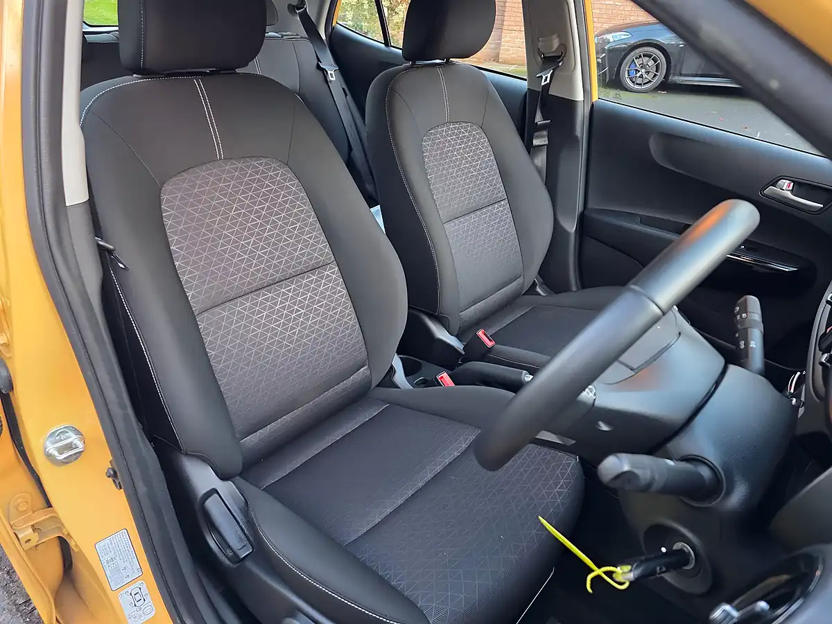 Used 2024 Kia Picanto Dpi 2 Yellow - Interior and Exterior details 11