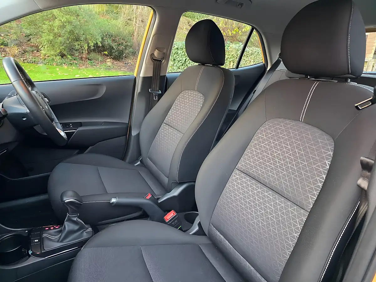 Used 2024 Kia Picanto Dpi 2 Yellow - Interior and Exterior details 20