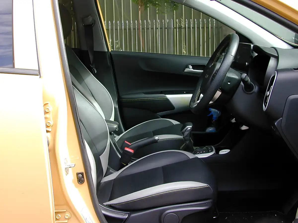 Used 2024 Kia Picanto X-Line S Yellow - Interior and Exterior details 19