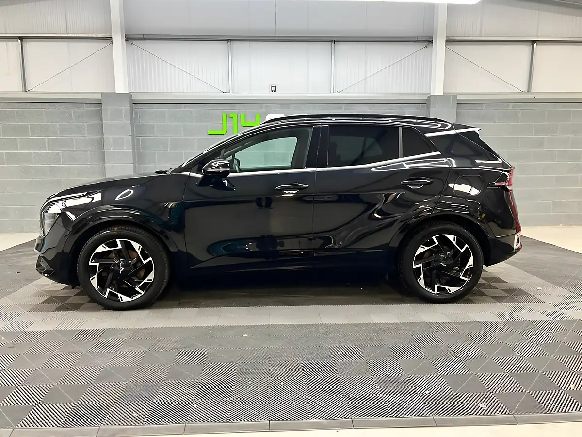Used 2024 Kia Sportage GT-Line Black - Interior and Exterior details 3