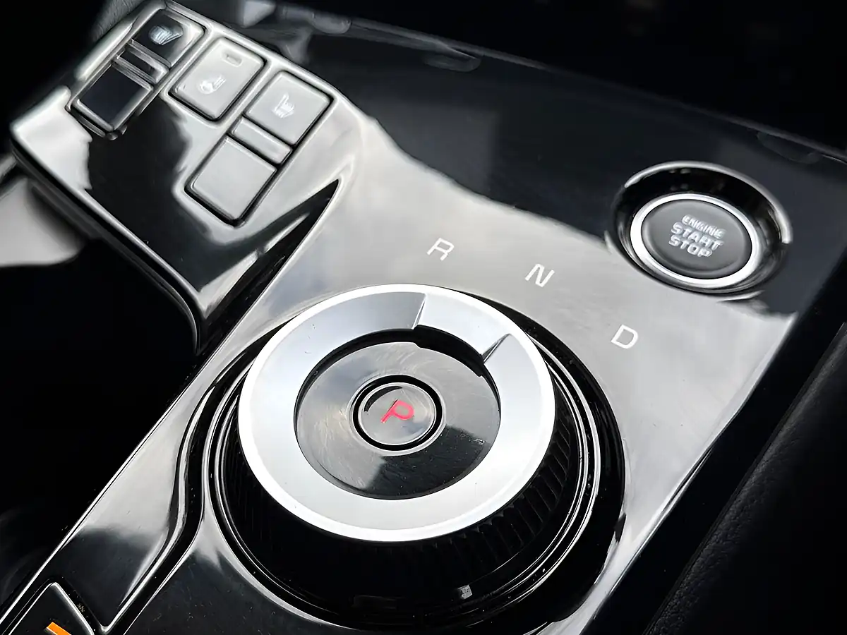 Used 2024 Kia Sportage GT-Line Lunar Silver - Interior and Exterior details 19