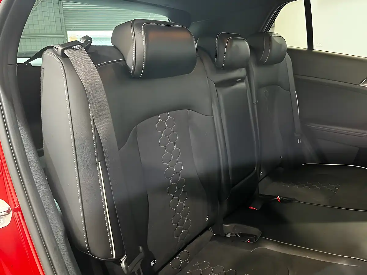 Used 2024 Kia Sportage GT-Line Red - Interior and Exterior details 17