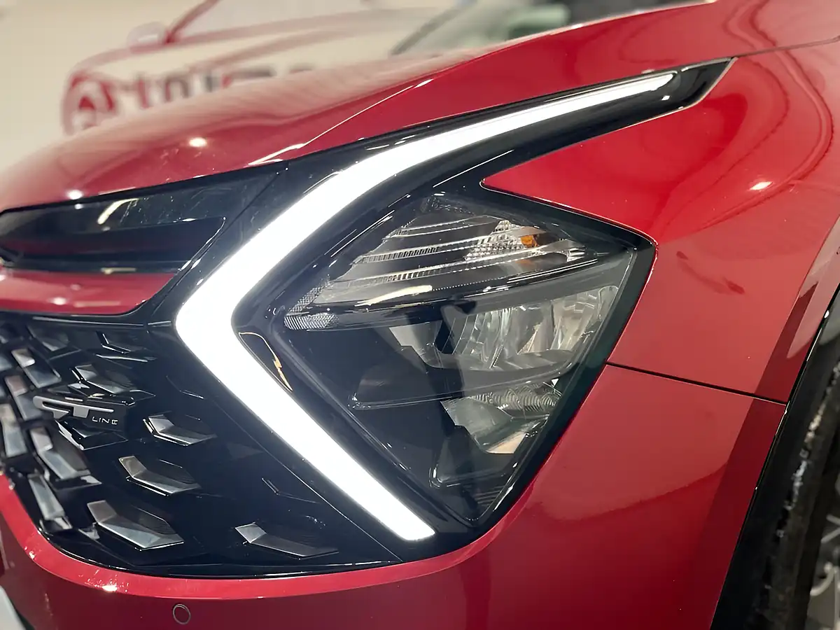 Used 2024 Kia Sportage GT-Line Red - Interior and Exterior details 6