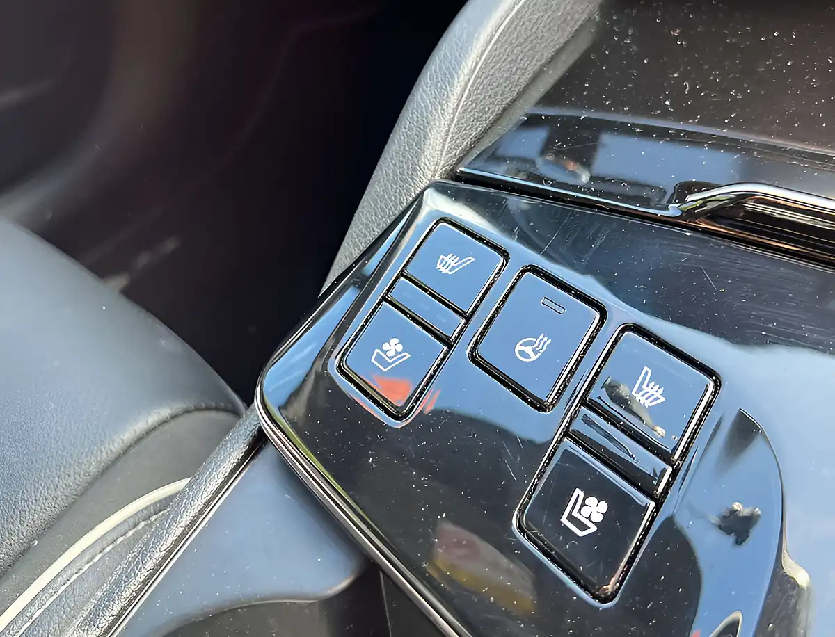 Used 2024 Kia Sportage GT-Line S White - Interior and Exterior details 18