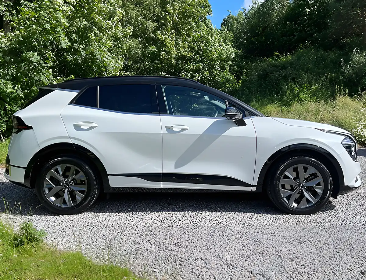 Used 2024 Kia Sportage GT-Line S White - Interior and Exterior details 2