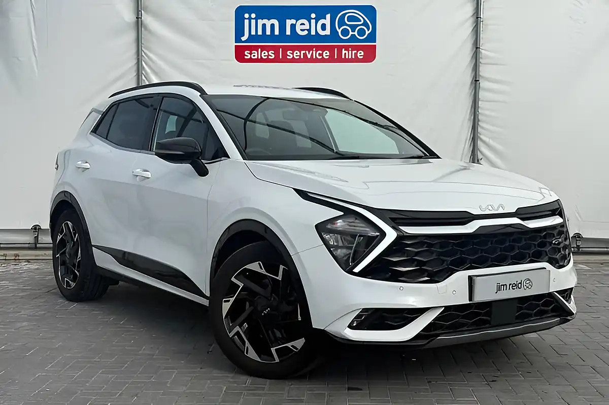 Used 2024 Kia Sportage GT-Line White - Front View