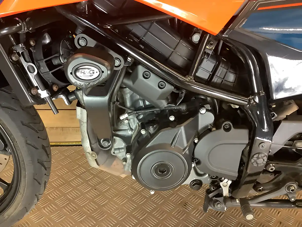 Used 2024 Ktm 125 Duke X-Ring Orange - Interior and Exterior details 20