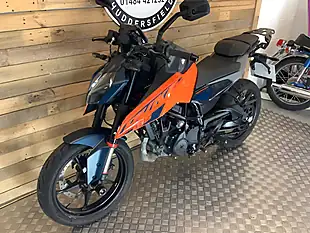 Used 2024 Ktm 125 Duke X-Ring Orange - Interior and Exterior details 3