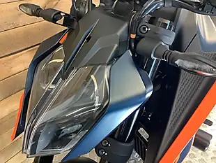 Used 2024 Ktm 125 Duke X-Ring Orange - Interior and Exterior details 7