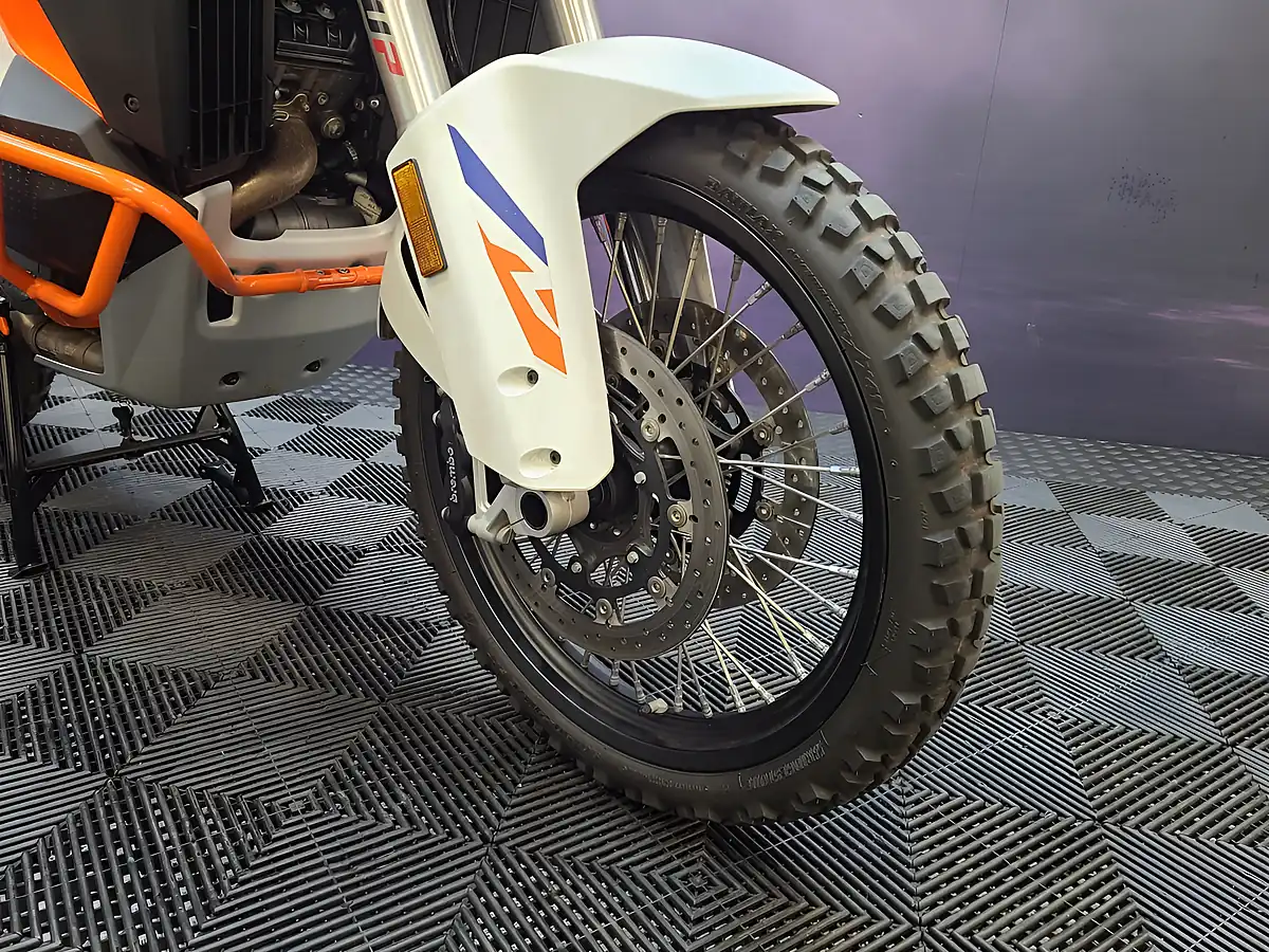 Used 2024 Ktm 1290 Super Adventure R Orange - Interior and Exterior details 15