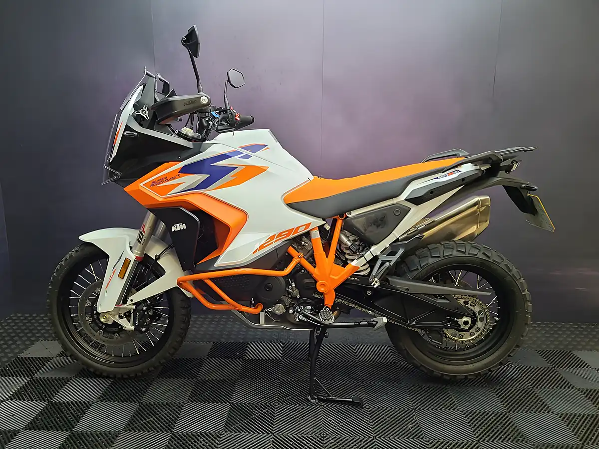 Used 2024 Ktm 1290 Super Adventure R Orange - Interior and Exterior details 3