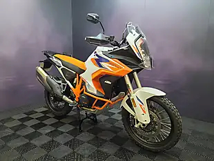 Used 2024 Ktm 1290 Super Adventure R Orange - Interior and Exterior details 4