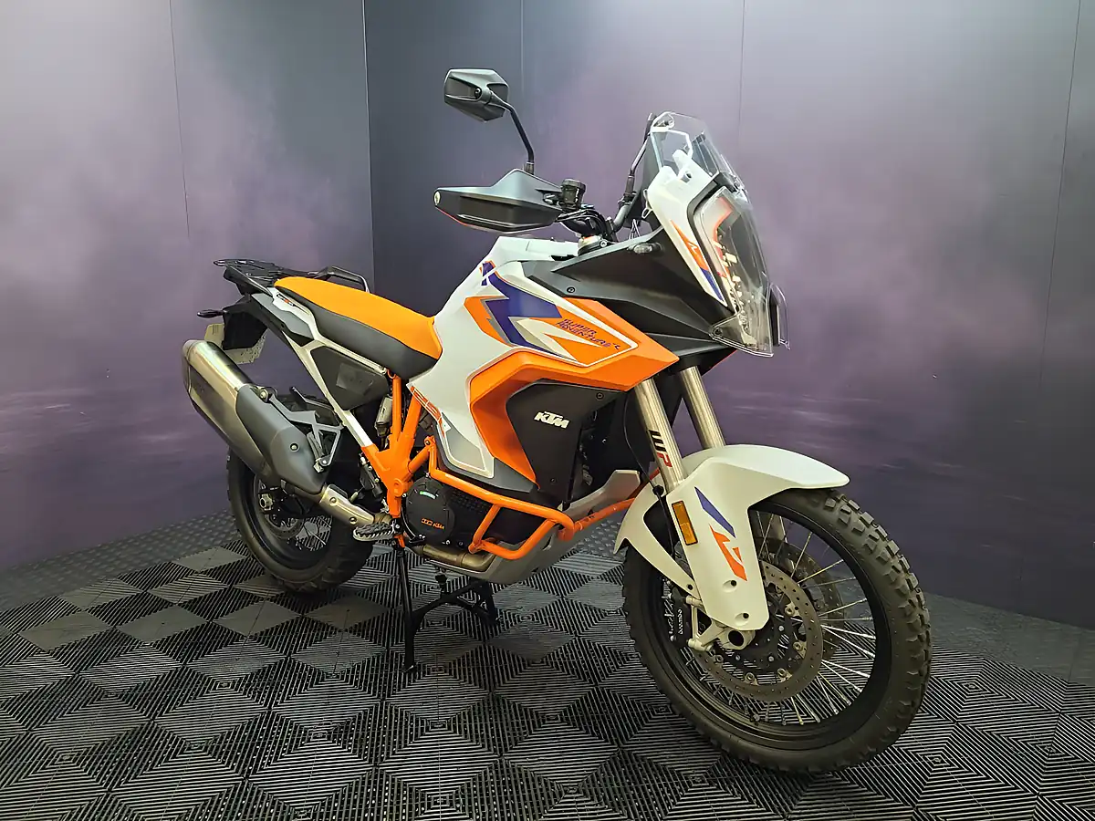 Used 2024 Ktm 1290 Super Adventure R Orange - Interior and Exterior details 4