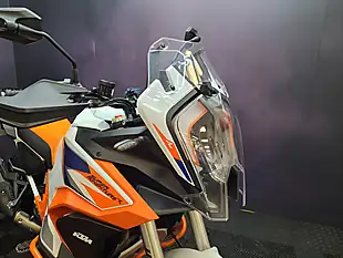 Used 2024 Ktm 1290 Super Adventure R Orange - Interior and Exterior details 8