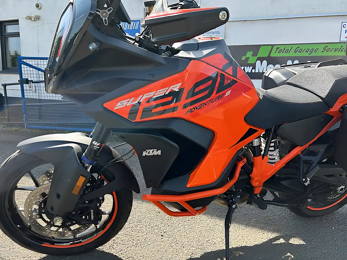 Used 2024 Ktm 1290 Super Adventure S Orange - Interior and Exterior details 12