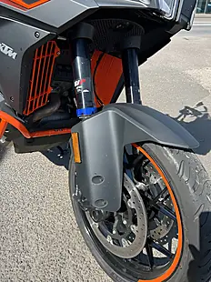 Used 2024 Ktm 1290 Super Adventure S Orange - Interior and Exterior details 13