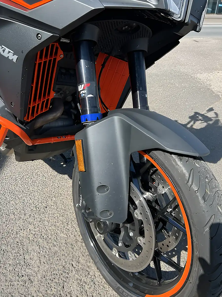 Used 2024 Ktm 1290 Super Adventure S Orange - Interior and Exterior details 13