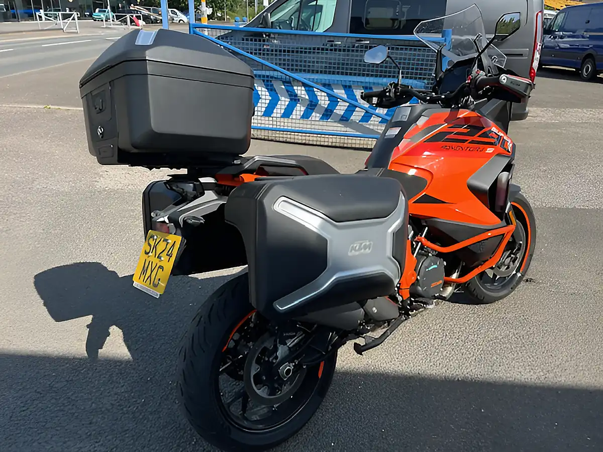 Used 2024 Ktm 1290 Super Adventure S Orange - Interior and Exterior details 14
