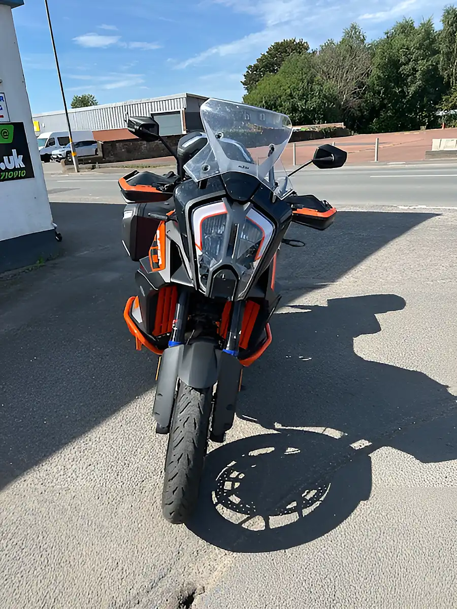 Used 2024 Ktm 1290 Super Adventure S Orange - Interior and Exterior details 3