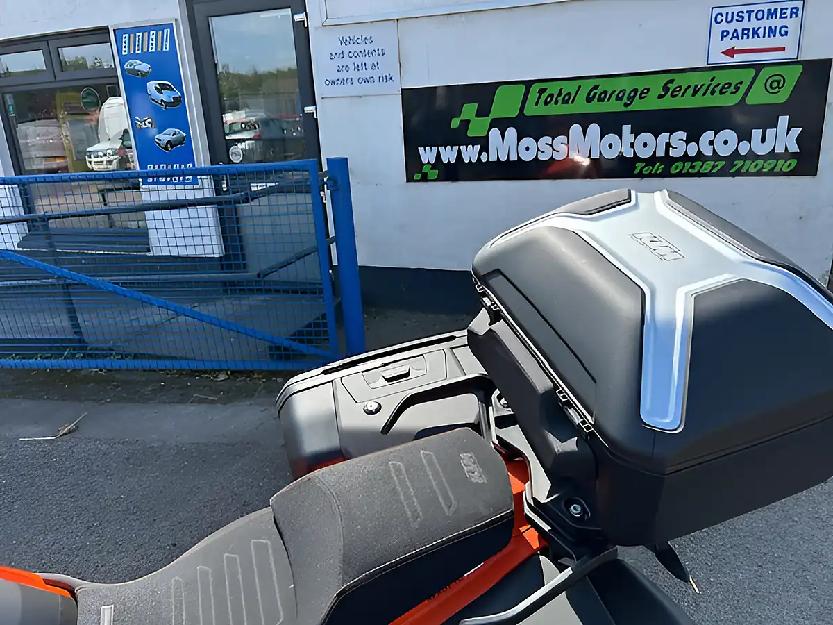 Used 2024 Ktm 1290 Super Adventure S Orange - Interior and Exterior details 9