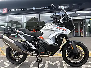 Used 2024 Ktm 1290 Super Adventure S Silver - Interior and Exterior details 6