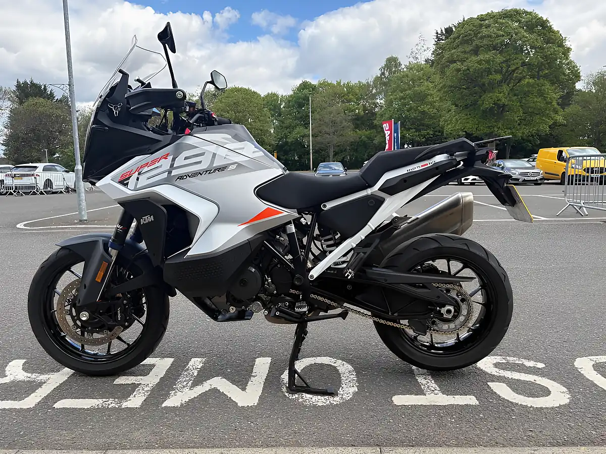 Used 2024 Ktm 1290 Super Adventure S Silver - Interior and Exterior details 8