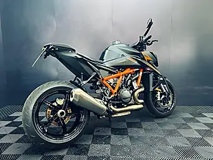 Used 2024 Ktm 1390 Super Duke R Evo Black - Interior and Exterior details 12
