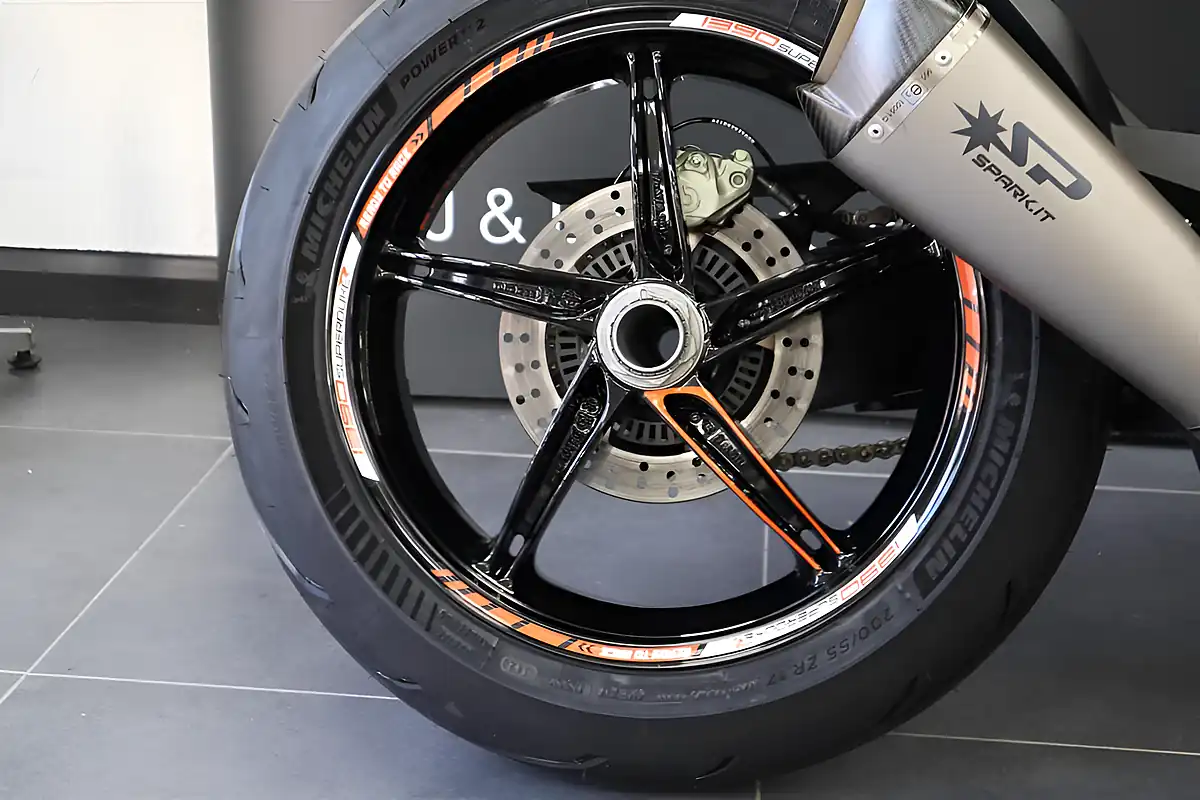 Used 2024 Ktm 1390 Superduke R 30 Years of Duke Edition Orange - Interior and Exterior details 16