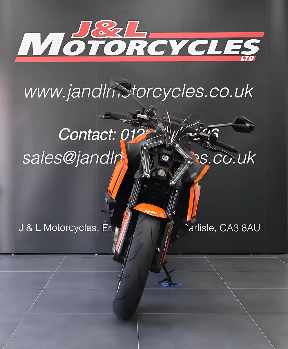 Used 2024 Ktm 1390 Superduke R 30 Years of Duke Edition Orange - Interior and Exterior details 3