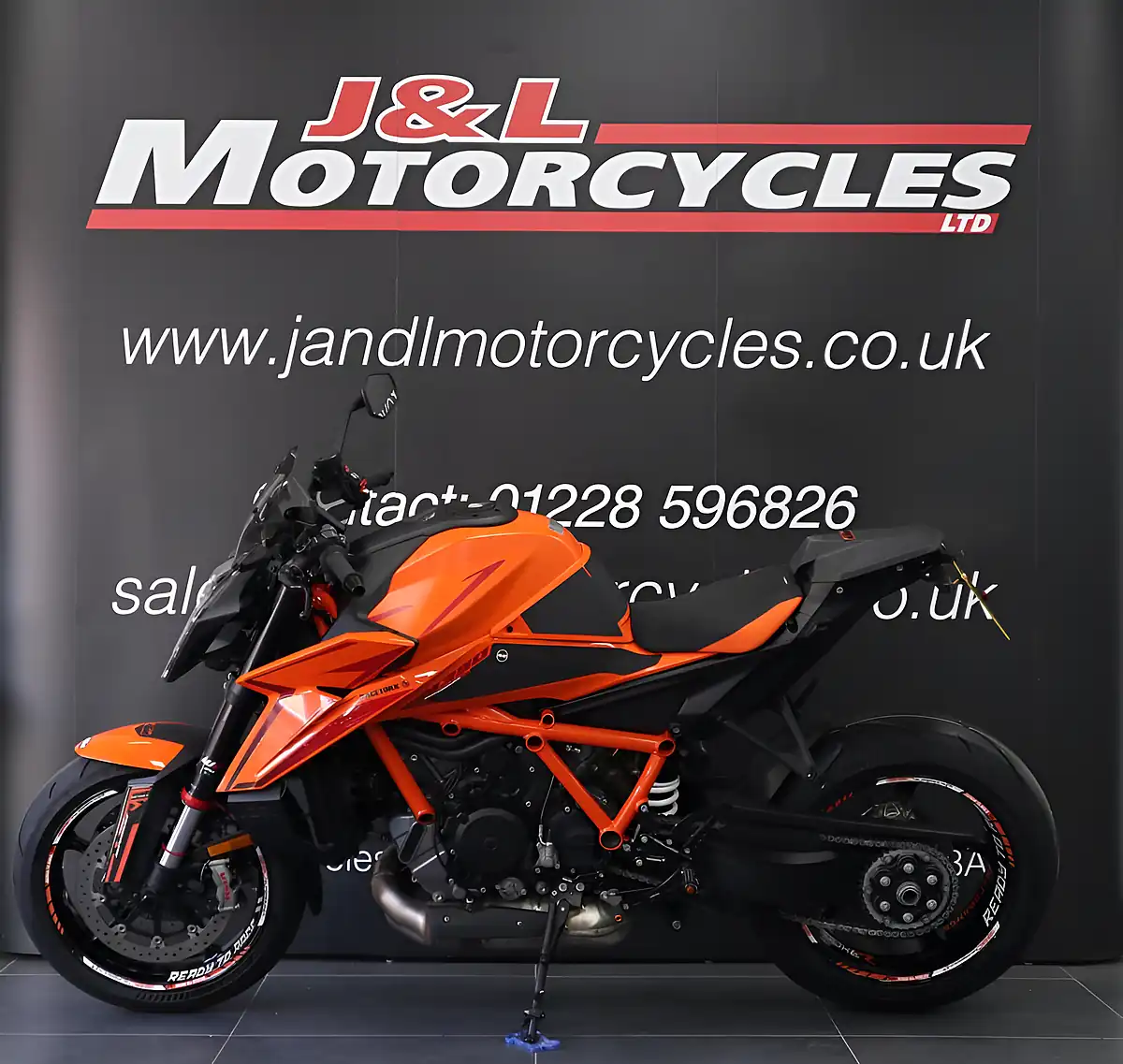 Used 2024 Ktm 1390 Superduke R 30 Years of Duke Edition Orange - Interior and Exterior details 5