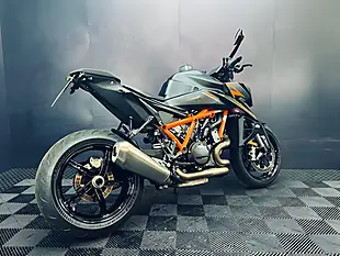 Used 2024 Ktm 1390 Superduke R Evo Black - Interior and Exterior details 12