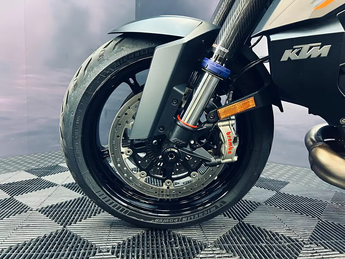 Used 2024 Ktm 1390 Superduke R Evo Black - Interior and Exterior details 16