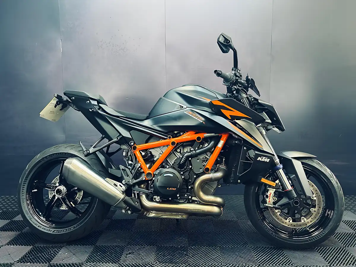 Used 2024 Ktm 1390 Superduke R Evo Black - Interior and Exterior details 2