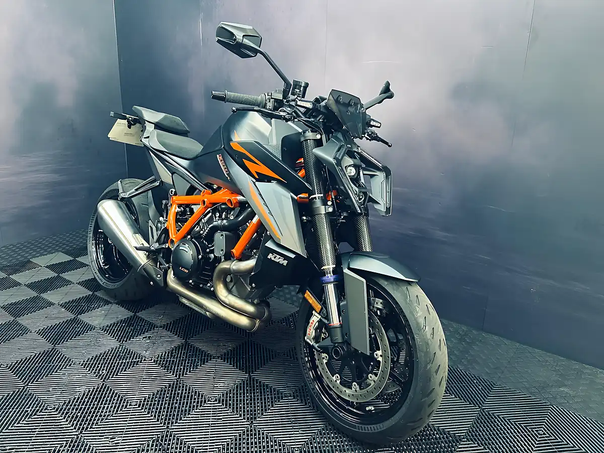 Used 2024 Ktm 1390 Superduke R Evo Black - Interior and Exterior details 4