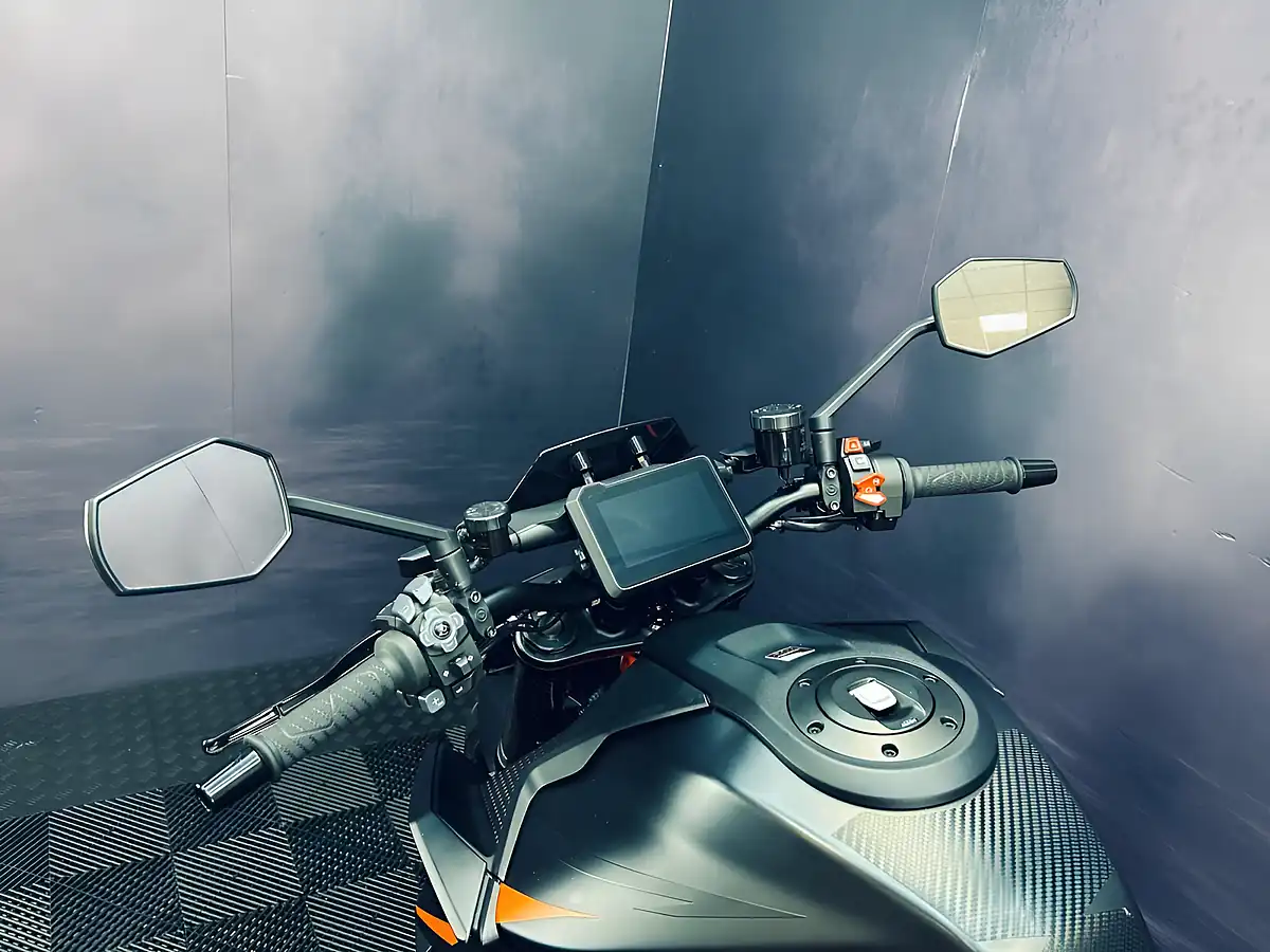 Used 2024 Ktm 1390 Superduke R Evo Black - Interior and Exterior details 7