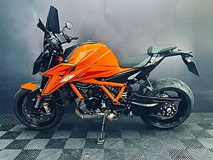 Used 2024 Ktm 1390 Superduke R Orange - Interior and Exterior details 3