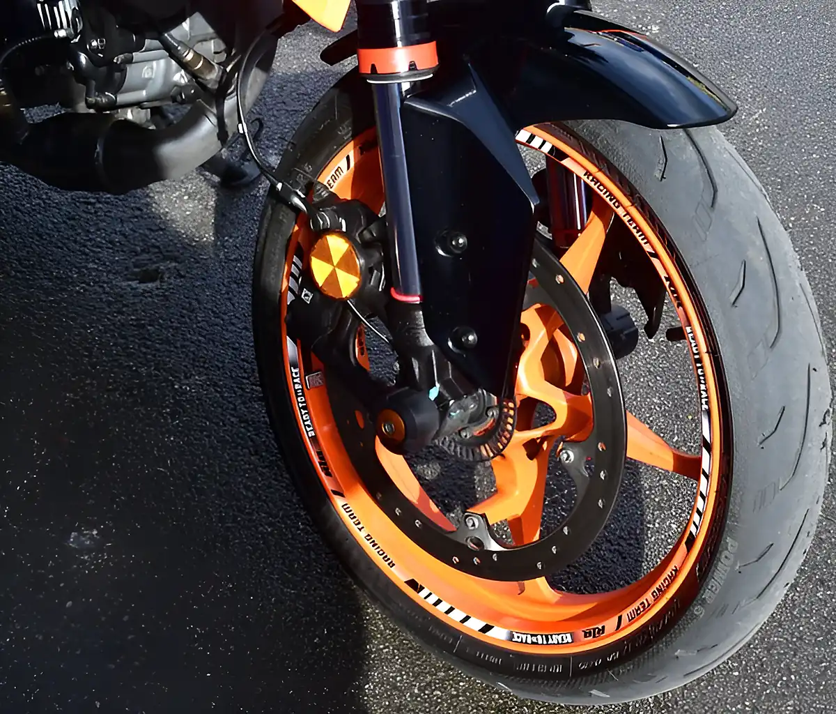 Used 2024 Ktm 390 Duke Naked Orange - Interior and Exterior details 11
