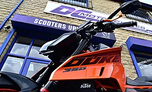Used 2024 Ktm 390 Duke Naked Orange - Interior and Exterior details 13